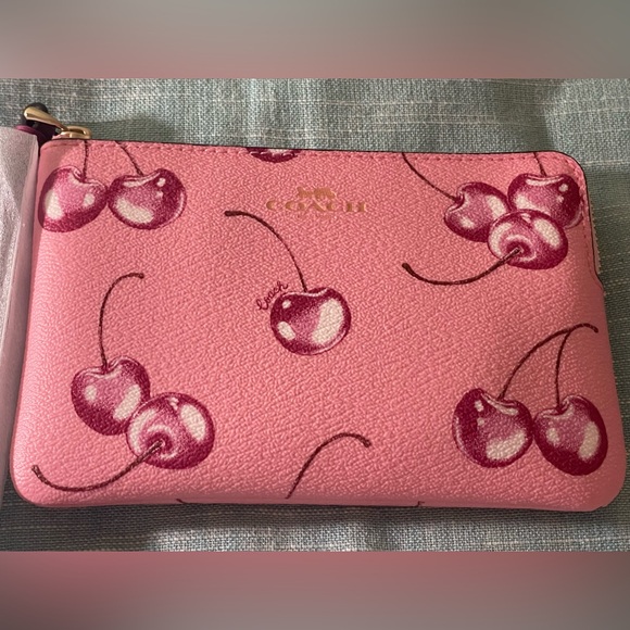 Coach 🍒🍒CHERRY🍒🍒 Print Corner Zip
Wristlet. NWT   Sold out! - Picture 2 of 7